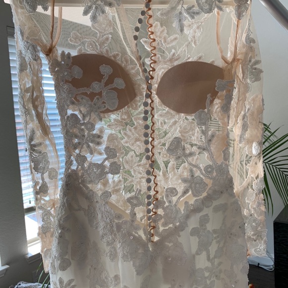 Atelier Pronovias Rocio Dress - Picture 7 of 8